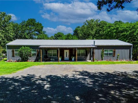 1004 Rs County Road 3345 Emory TX 75440