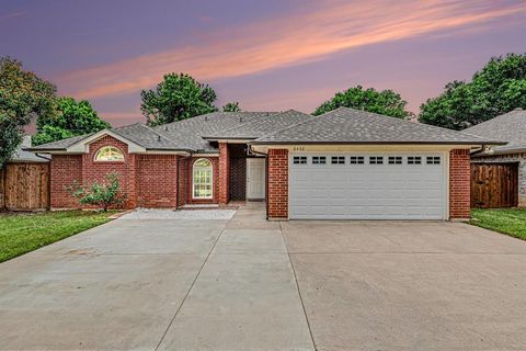 Photo of 8432 Ruthette Drive, North Richland Hills, TX 76182 (MLS # 21244935)