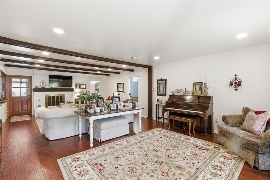 807 Keller Avenue