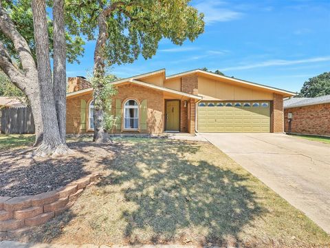 3809 Aspenwood Drive, Bedford, TX 76021 - #: 20706234