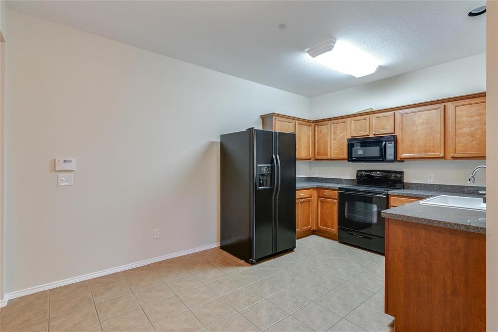 Pasquinellis Village On The Green - Residential Lease