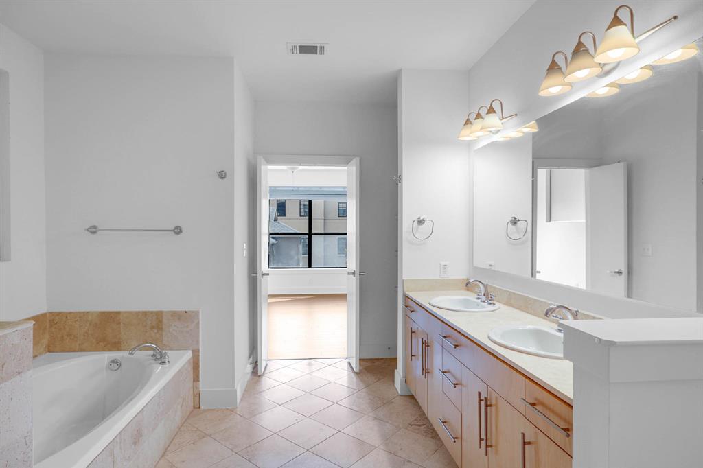 Sullivan on Gilbert - Residential