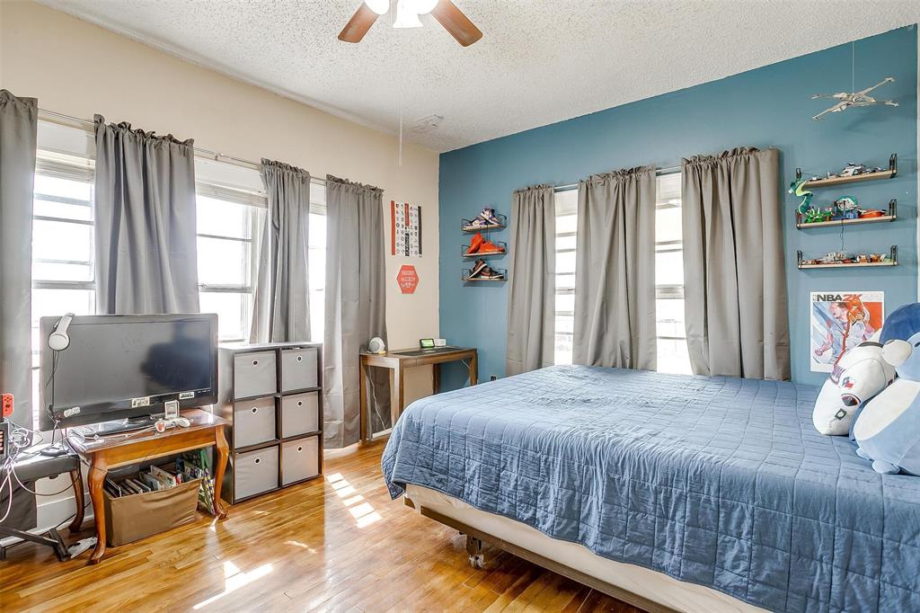 ABST 24 TR 127 R W BOYCE - Commercial Sale