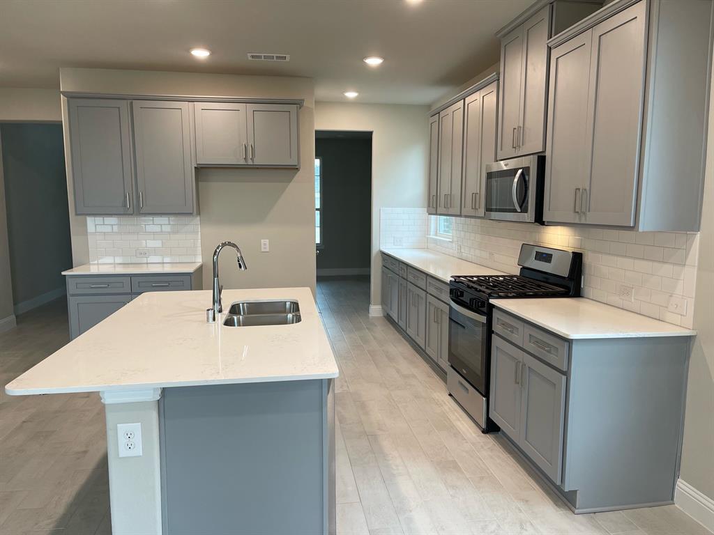 AnaCapri - Residential Lease