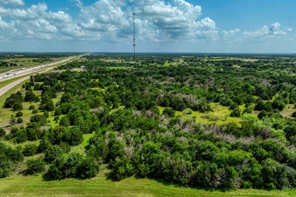 18201 N Interstate 35