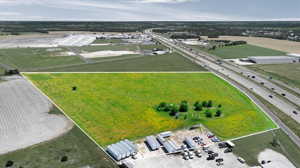 8620 N I-45 Highway N