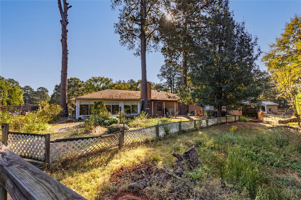 1093 County Road 2140