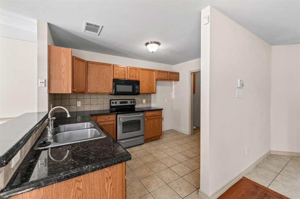 Newport Village At Trinity - Residential