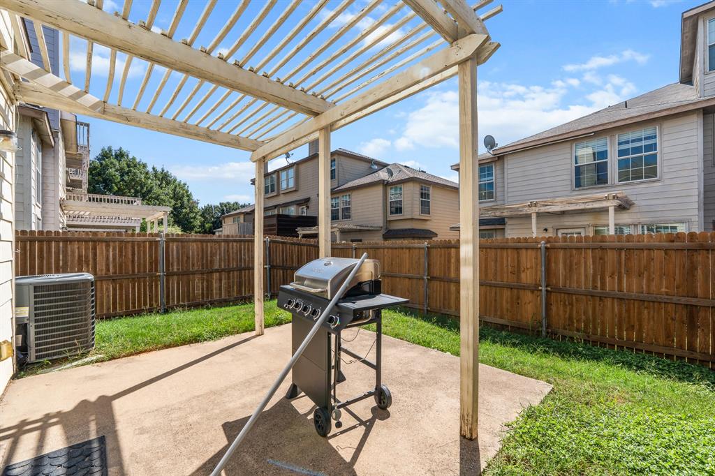 Newport Village At Trinity - Residential