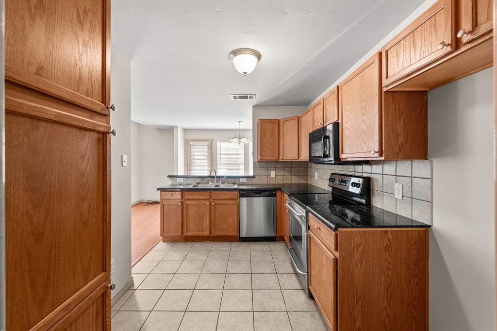 Newport Village At Trinity - Residential