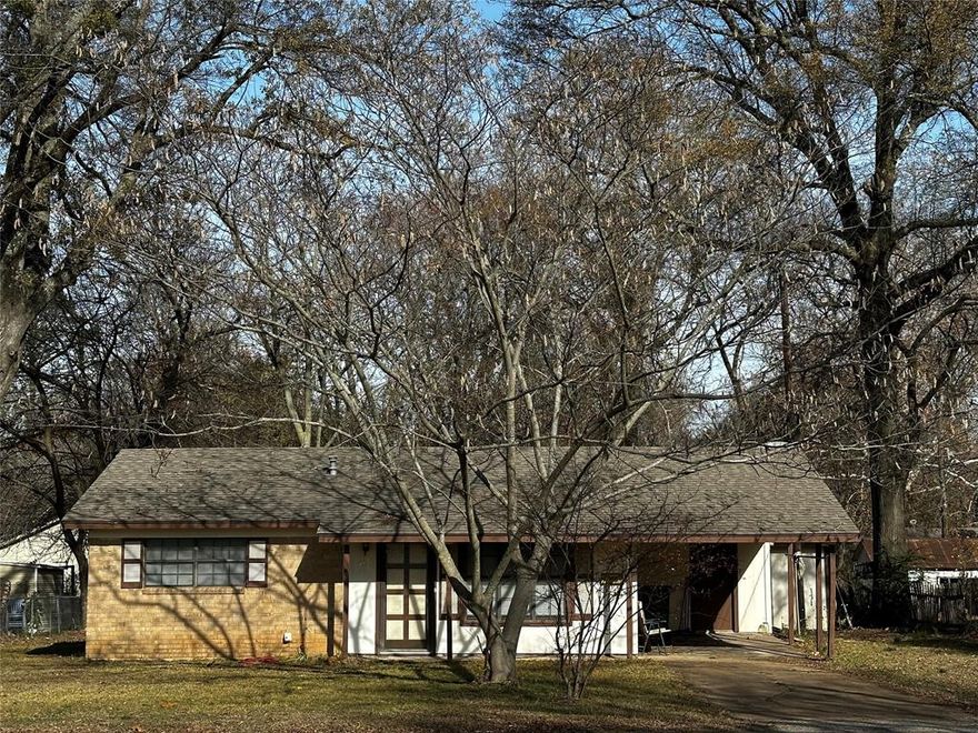 Discover the potential in this 2 bed 1 bath 1 car garage. Perfect for first time buyer or DIY enthusiasts looking to create their home. Needs TLC think fresh paint and cosmetic repairs.