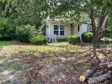 815/811/817 W 12th Street 815 Bonham TX 75418