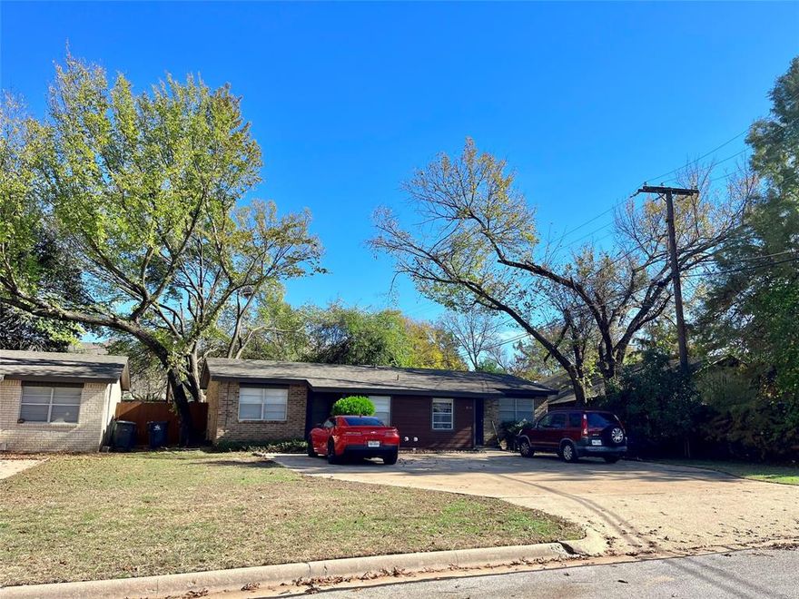 Rental portfolio that includes 8 total units side by side in a prime location in Arlington. Each full duplex is listed at $300k for a total of $1.2M. Homes are just minutes form University of Texas at Arlington, Arlington Memorial Hospital, AT&T Stadium, and GlobeLife Field. Units are fully leased out currently with 7 of the leases expiring in May 2026.