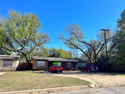 317 Elliott Street Arlington TX 76013