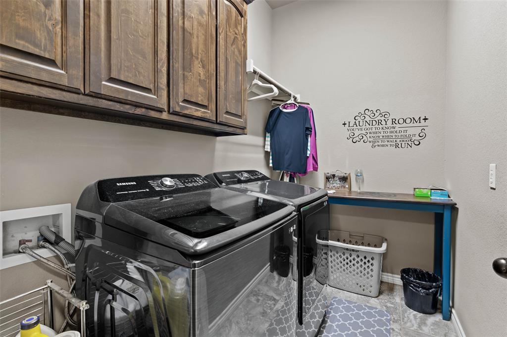 Knob Hill Estates - Residential