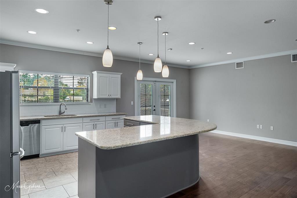 3100 Fairfield Avenue 3B