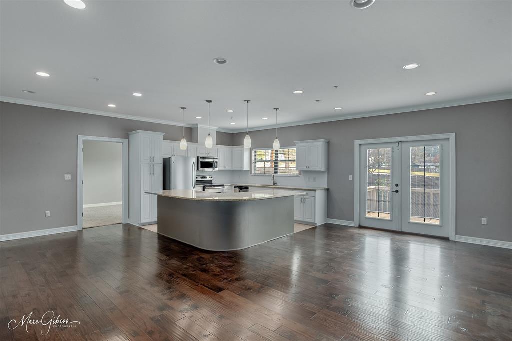 3100 Fairfield Avenue 3B