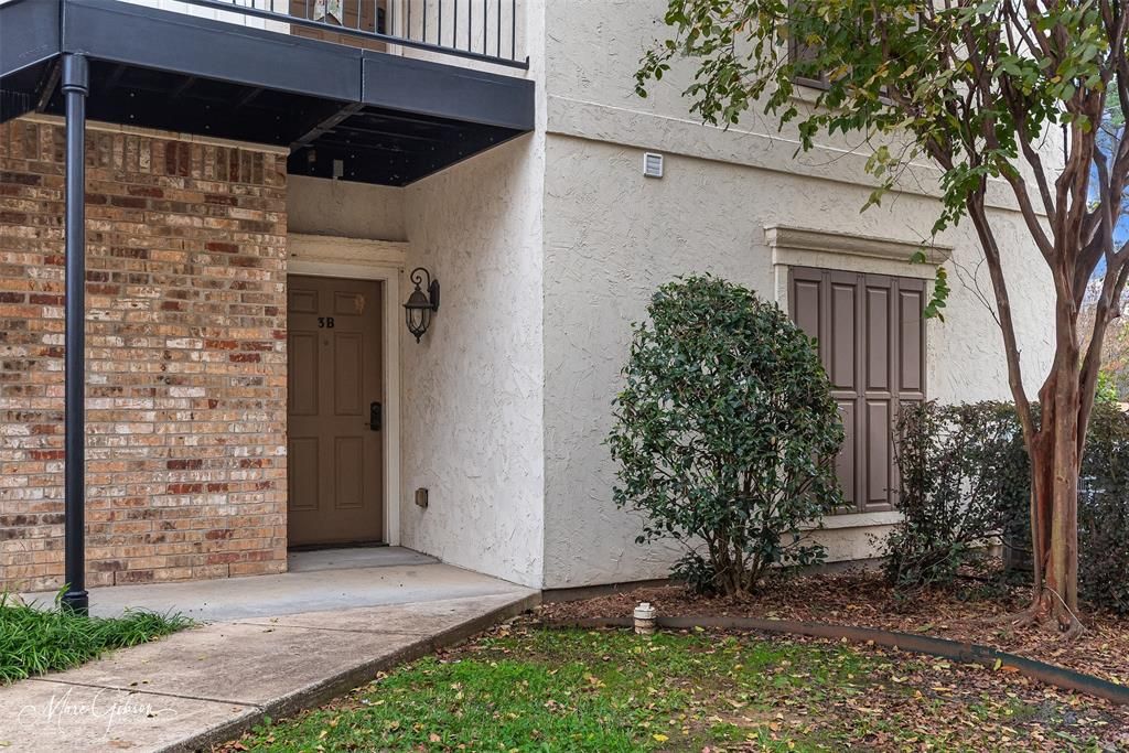 Photo of 3100 Fairfield Avenue #3B, Shreveport, LA 71104 (MLS # 21124161)