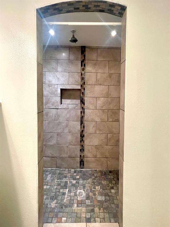 SOUTH SIDE ADDITION - Residential Lease