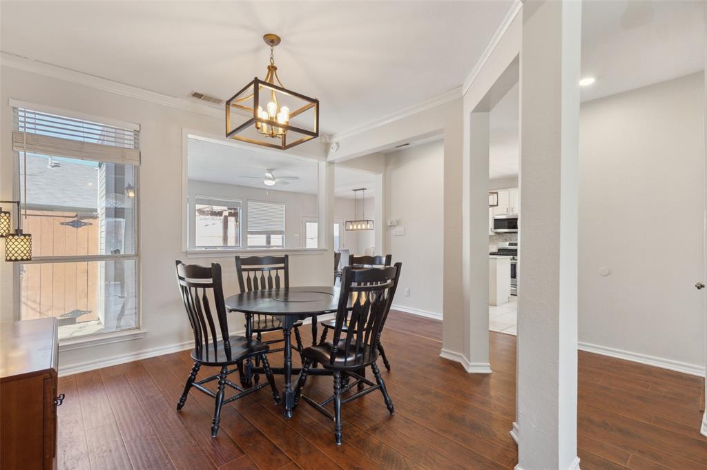 4921 Glenscape Trail