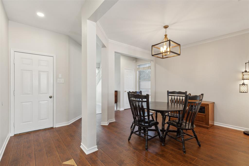 4921 Glenscape Trail