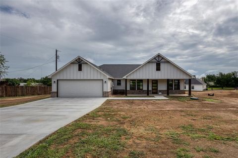 232 Prairie Street Jacksboro TX 76458