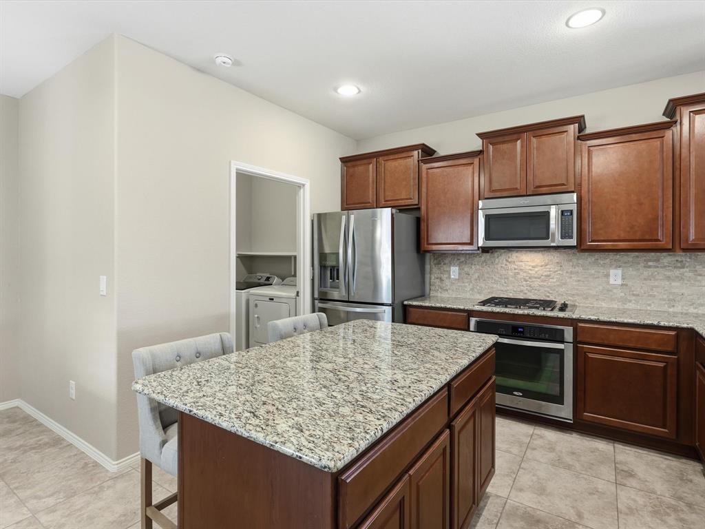 Frisco Lakes By Del Webb Villa - Residential