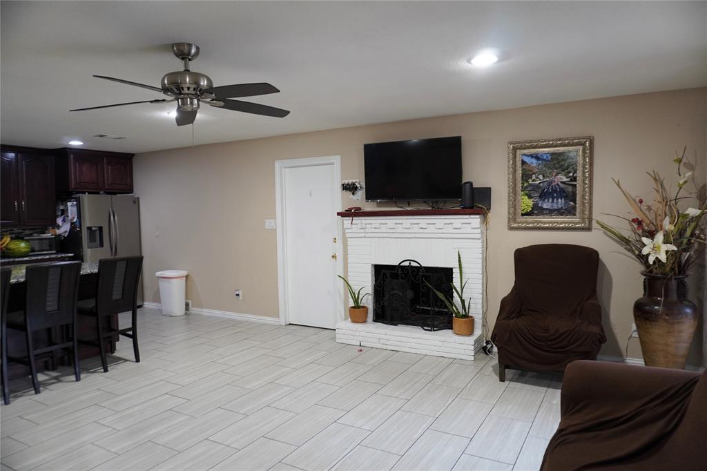 2809 Linden Lea