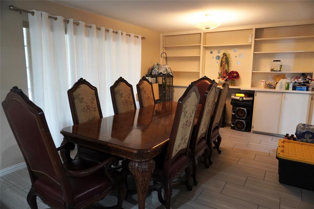2809 Linden Lea