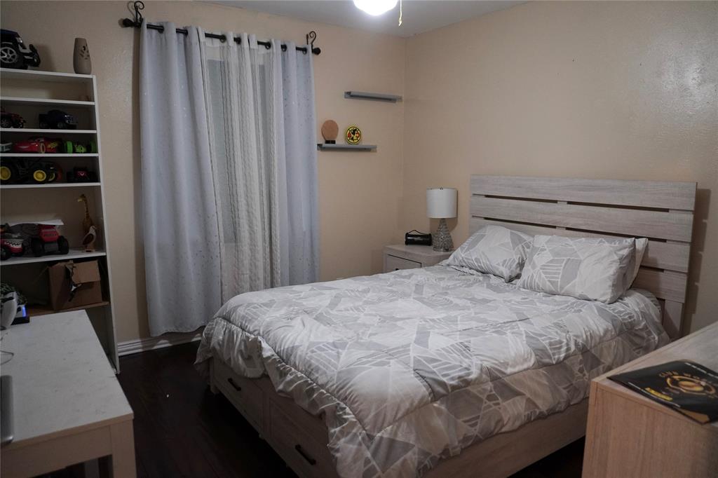 Sherwood Forest 03 - Residential