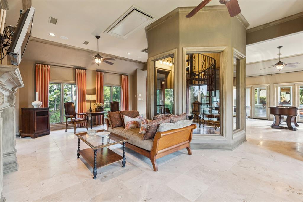 Chateau Du Lac Ph I - Residential