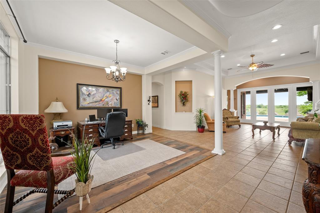 10500 Los Rios Drive