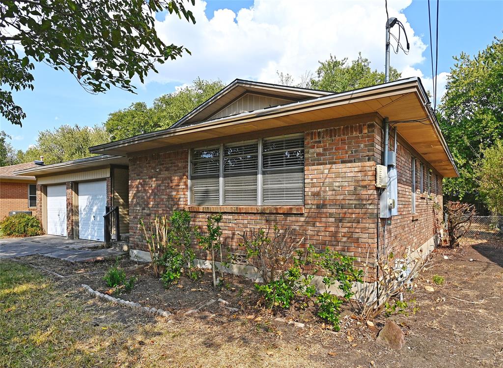 3208 Avon Drive