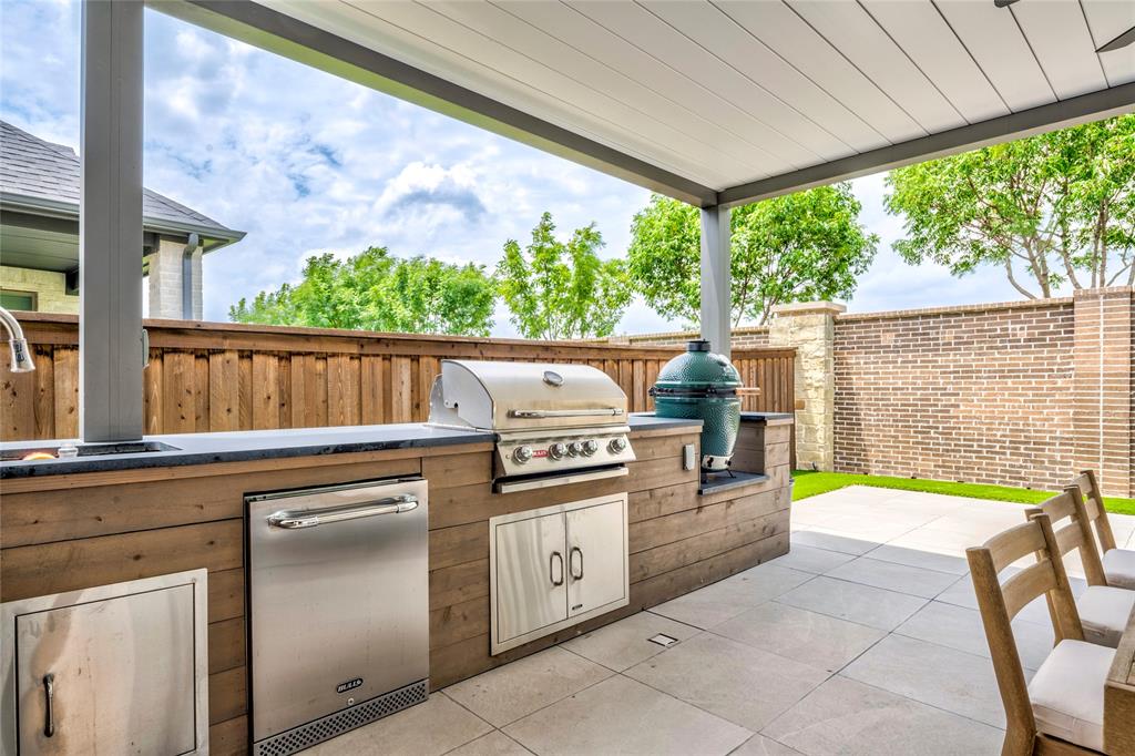 900 Panorama Drive