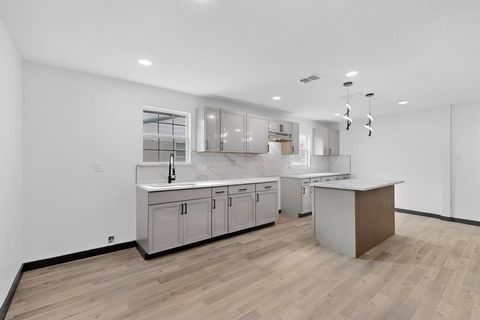 Tiny photo for 11360 Drummond Drive, Dallas, TX 75228 (MLS # 21199967)