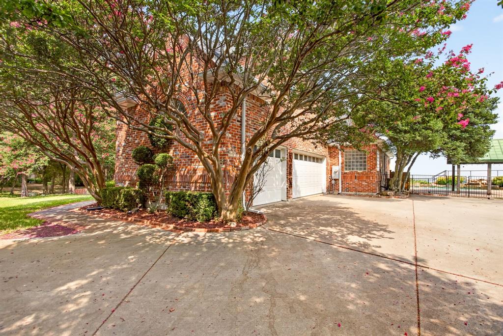 616 Redbud Court