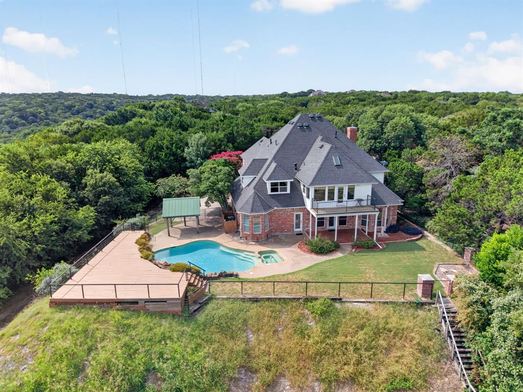 616 Redbud Court
