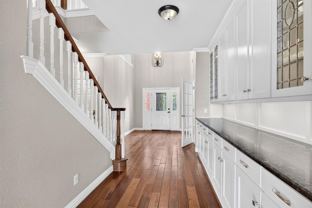 616 Redbud Court