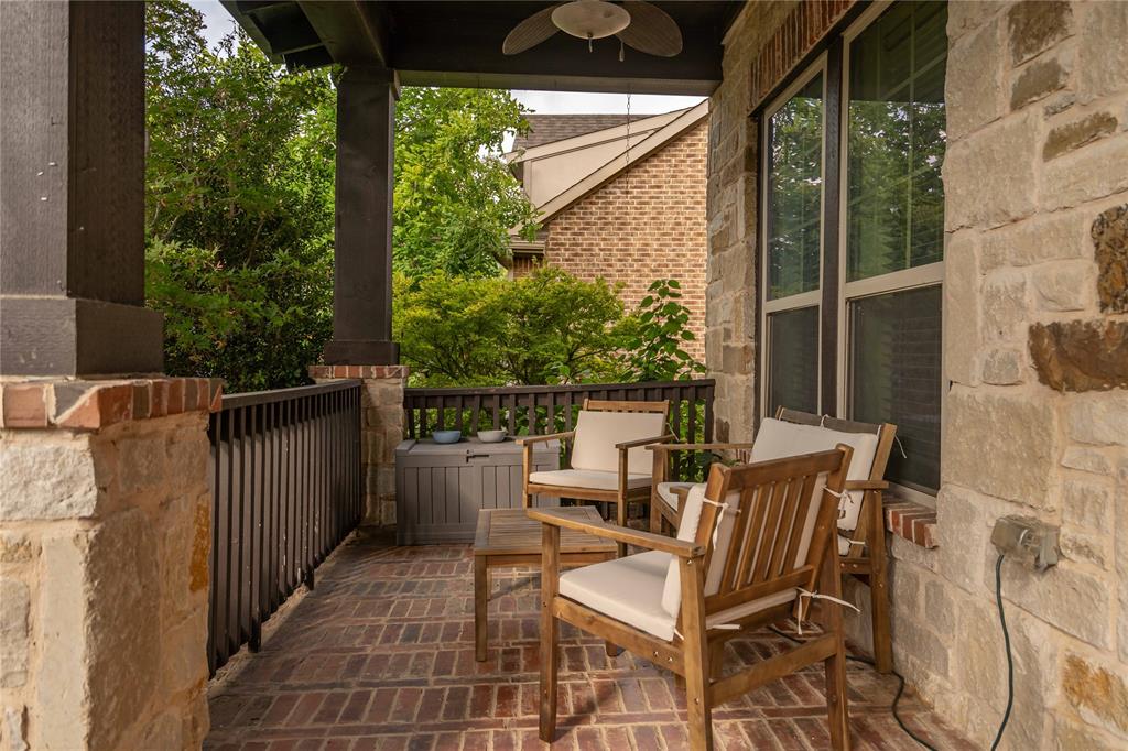1050 Lone Ivory Trail