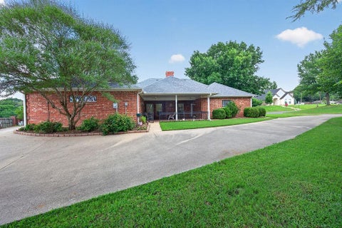 Photo of 800 Rico DR, Athens, TX 75751 (MLS # 21384322)