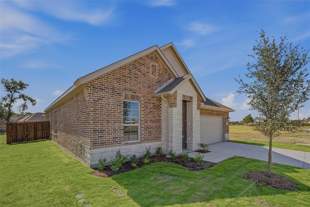 901 Silverleaf Drive