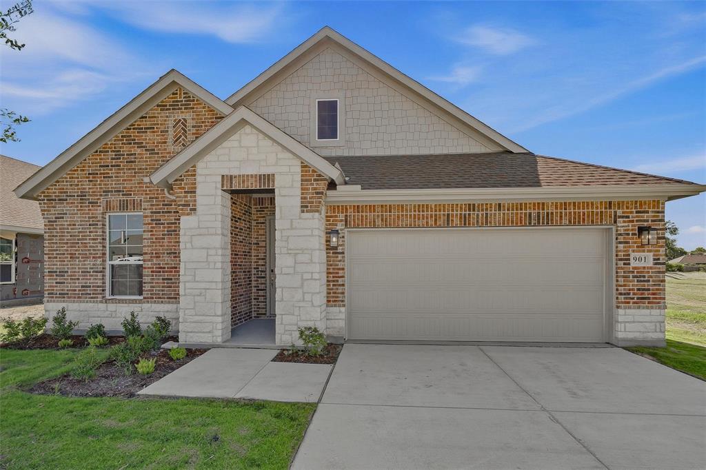 901 Silverleaf Drive