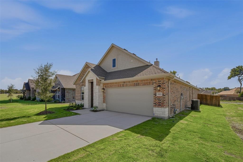 901 Silverleaf Drive