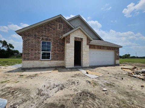 Photo of 901 Silverleaf Drive, Ennis, TX 75119 (MLS # 21312692)