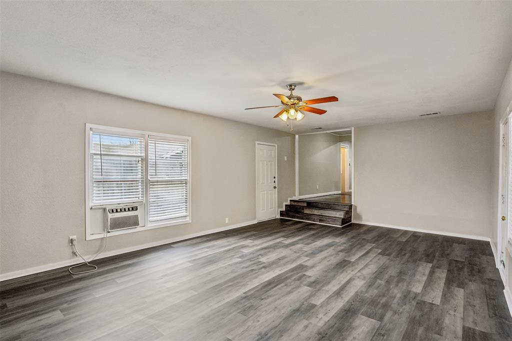 Fort Worth, Texas 76133, United States, 4 Bedrooms Bedrooms, ,2 BathroomsBathrooms,Residential,Pending,20548