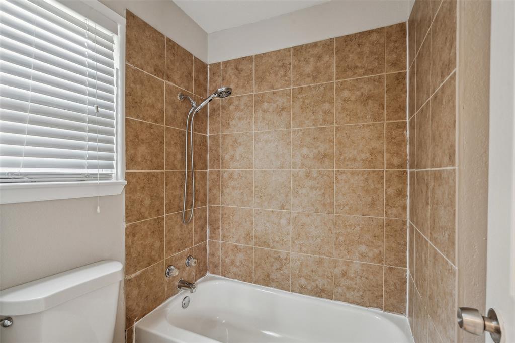 Fort Worth, Texas 76133, United States, 4 Bedrooms Bedrooms, ,2 BathroomsBathrooms,Residential,Pending,20548