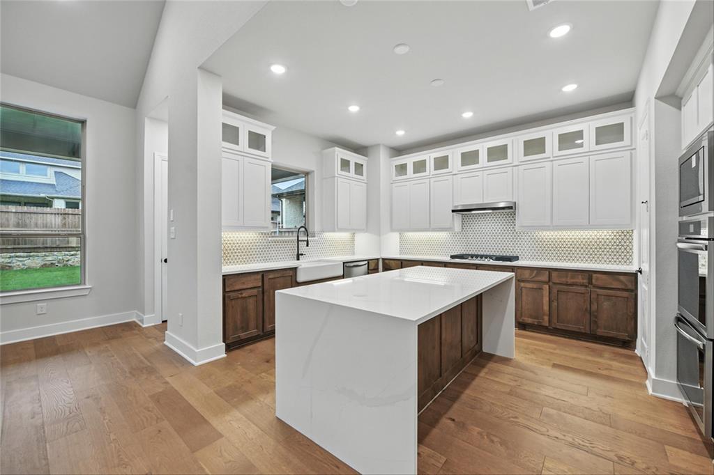 713 Squill Road