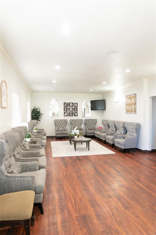 Lakewood Plaza - Commercial Lease