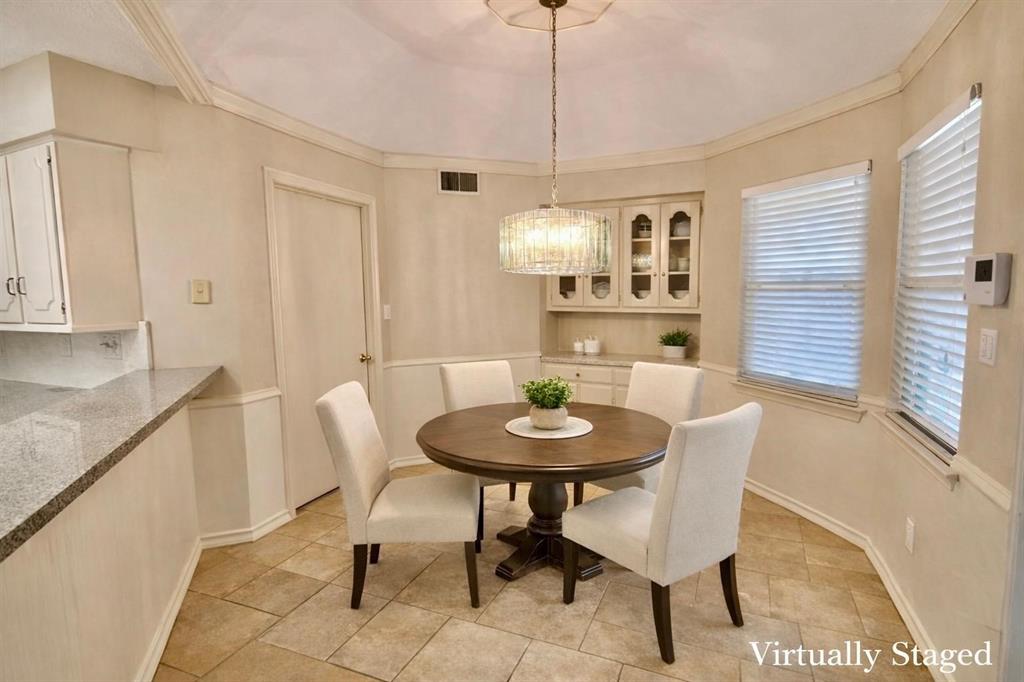 909 Hillsdale Drive