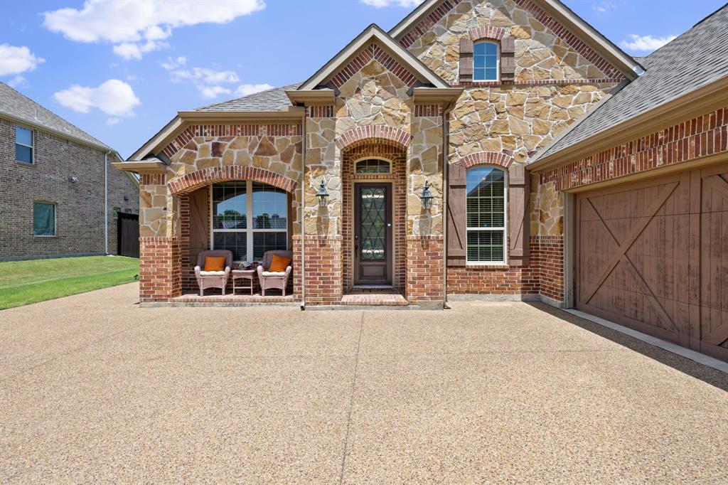9902 Clubhouse Circle